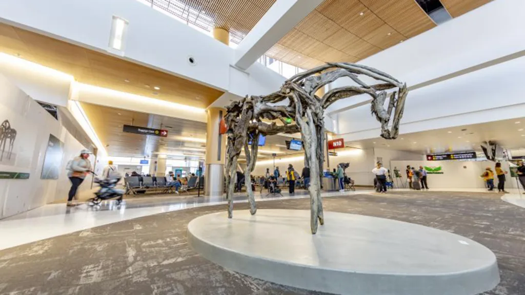An image of the Blackleaf sculpture in SEATAC airport