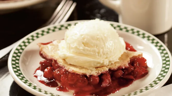 Diner cherry pie