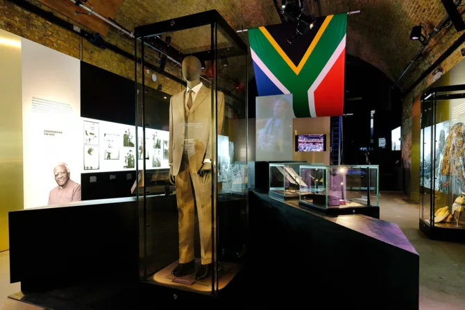 MOHAI Nelson Madela collection