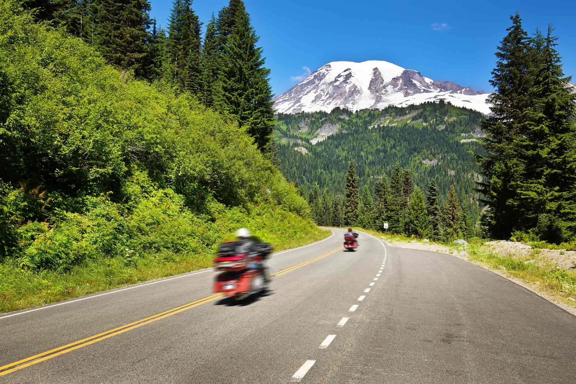 Motorbikes on route to Mount Rainier