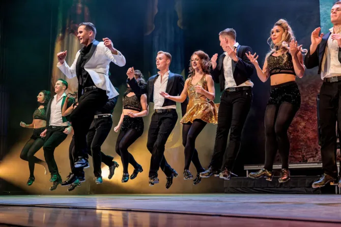 "Fincencore" featuring Cian Walsh and the ensemble.