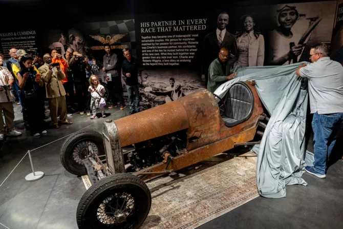 “For Gold & Glory: A Tribute to Charlie Wiggins” at exhibit at LeMay